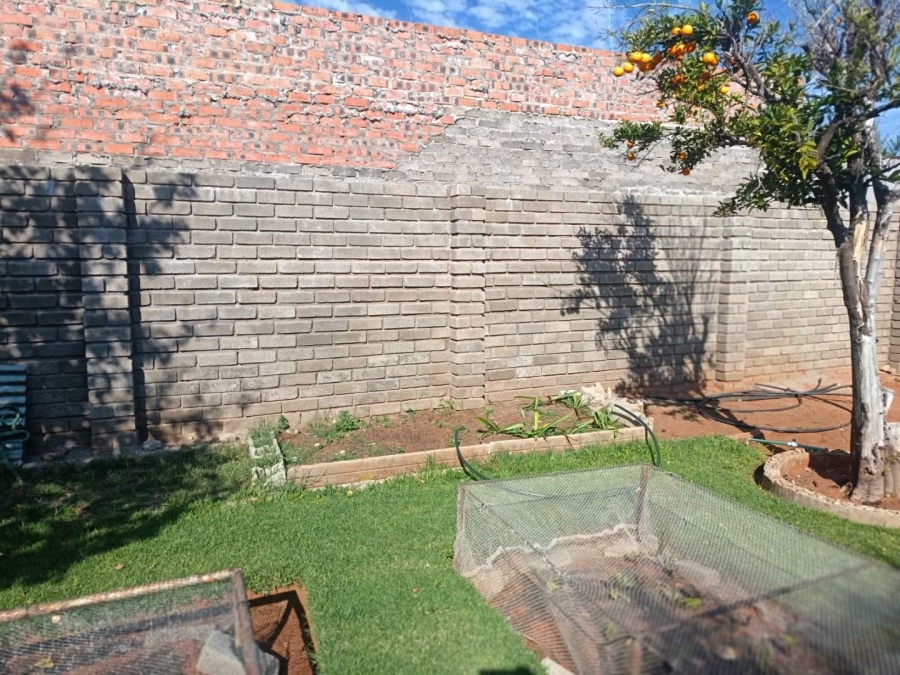 3 Bedroom Property for Sale in Verwoerdpark Northern Cape